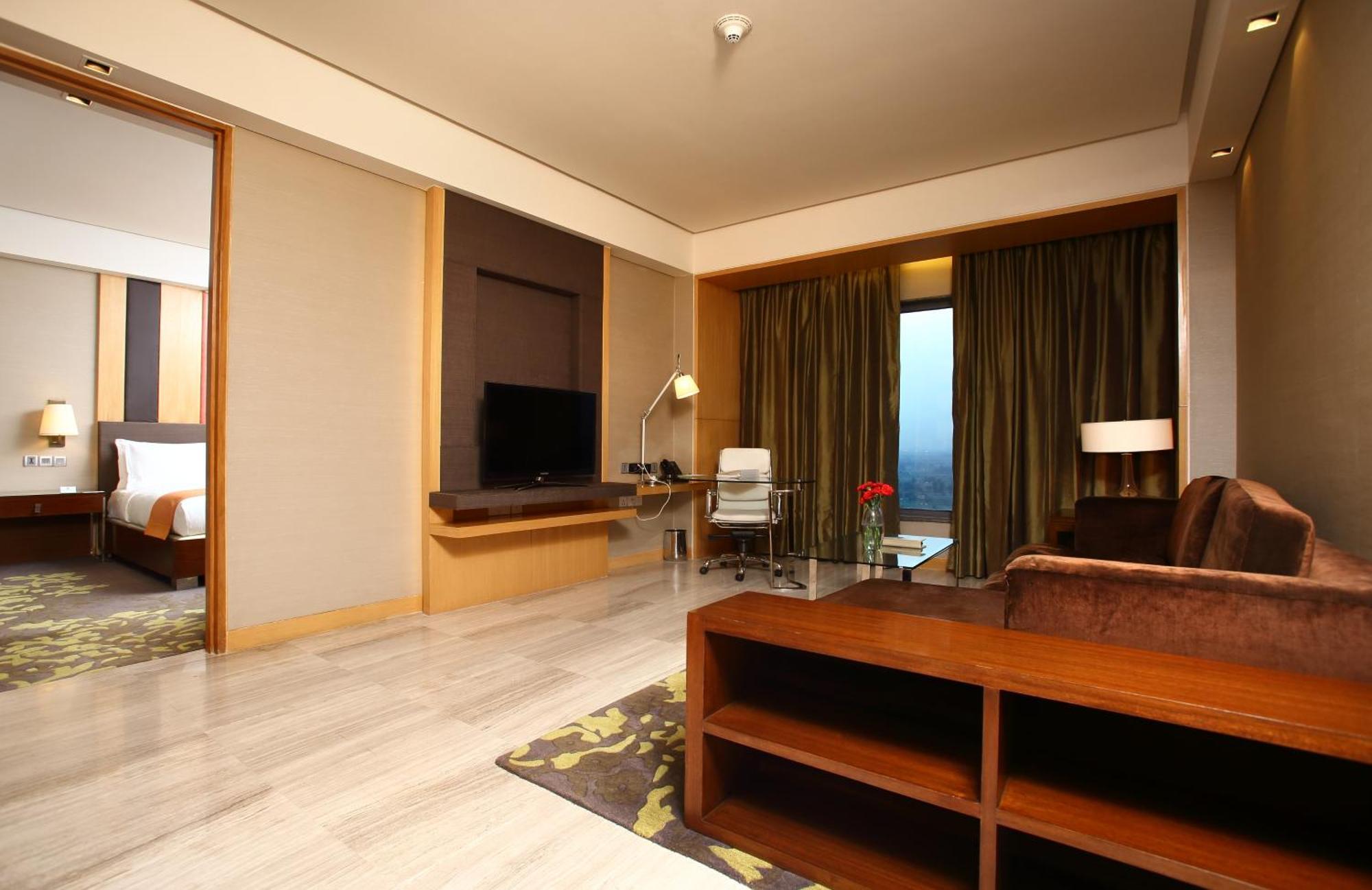 Holiday Inn New Delhi Mayur Vihar Noida By Ihg Zewnętrze zdjęcie